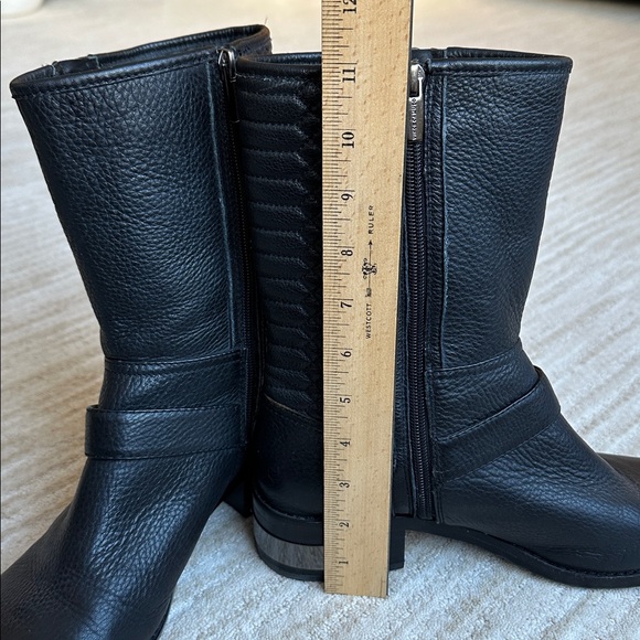 EUC Vince Camuto Whynn Quilted Moto Booties Black Size 10 - Picture 17 of 17